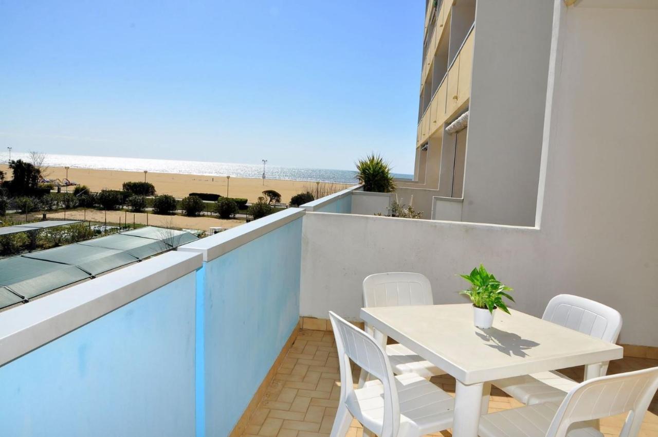 Bright And Functional Flat With Seaview Balcony *